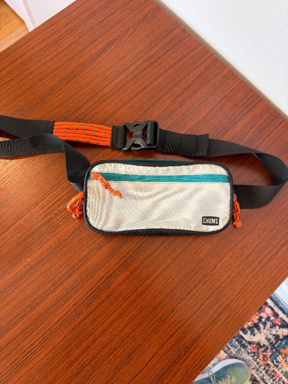 CHUMS bag